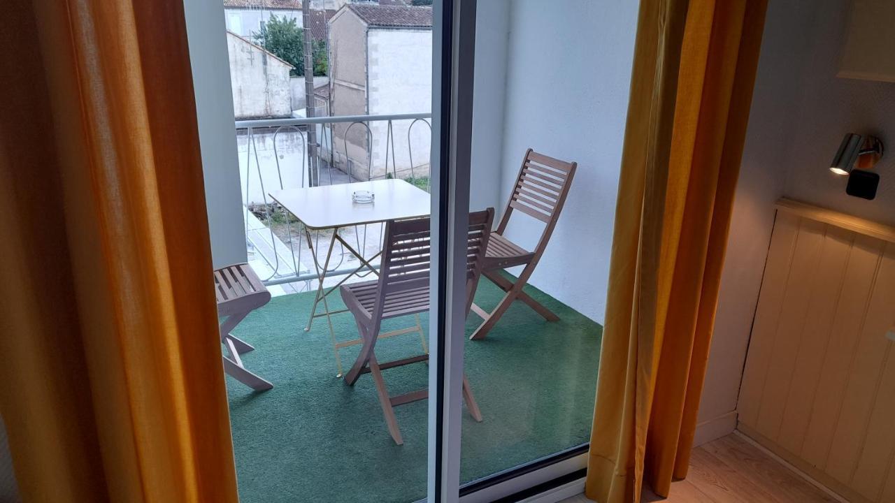 Contact Hotel De France Saintes Bagian luar foto