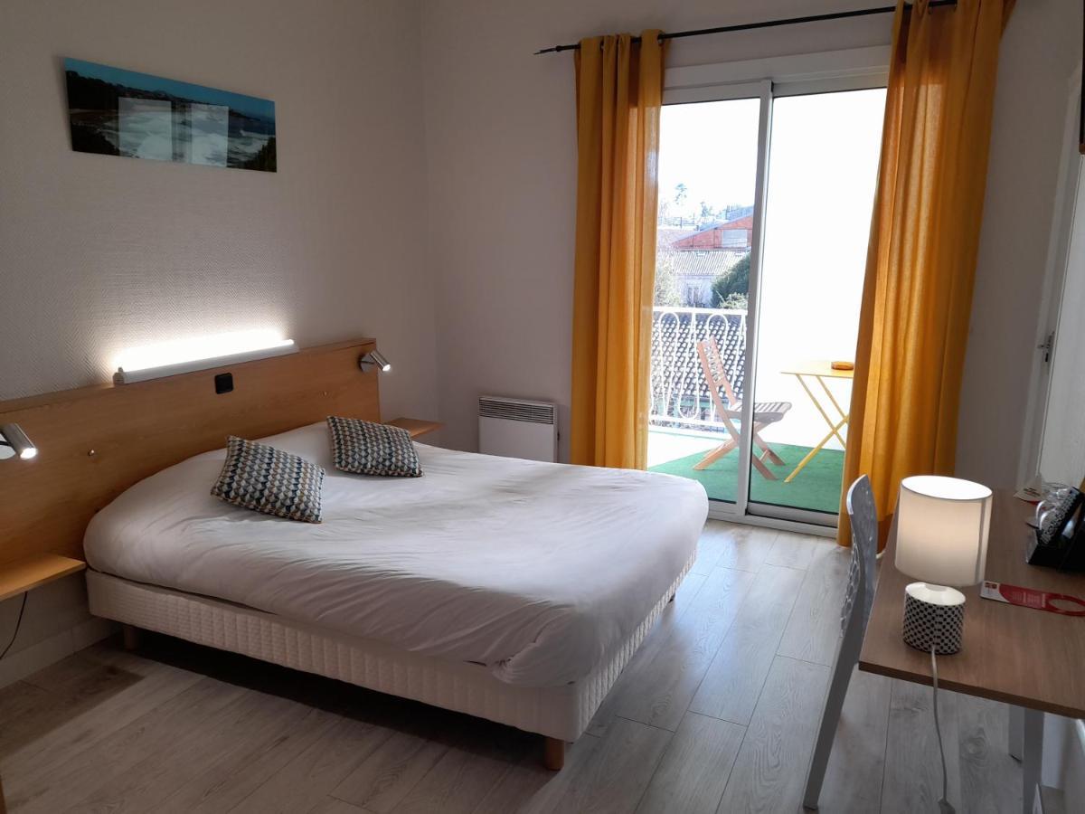 Contact Hotel De France Saintes Bagian luar foto