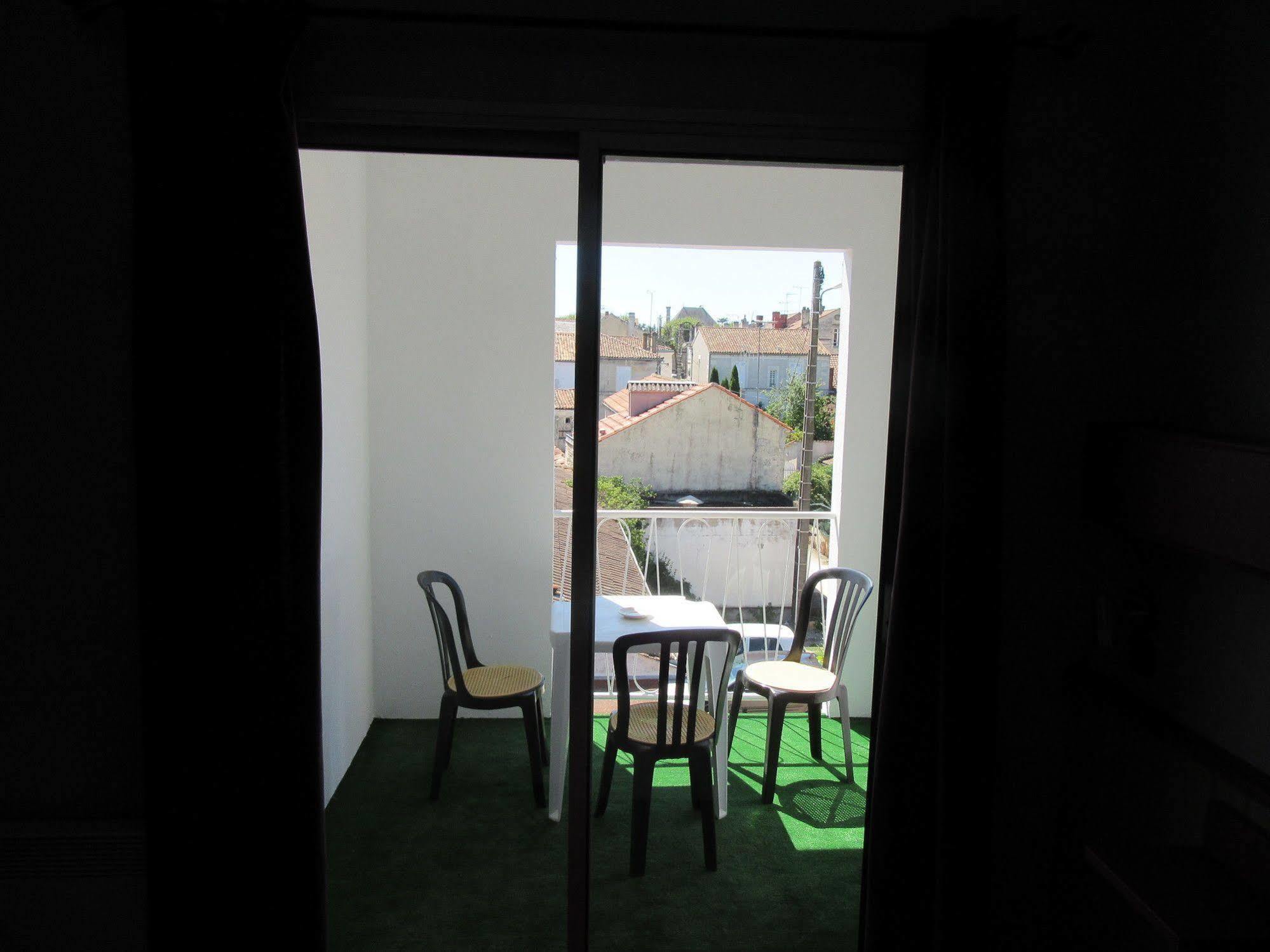 Contact Hotel De France Saintes Bagian luar foto